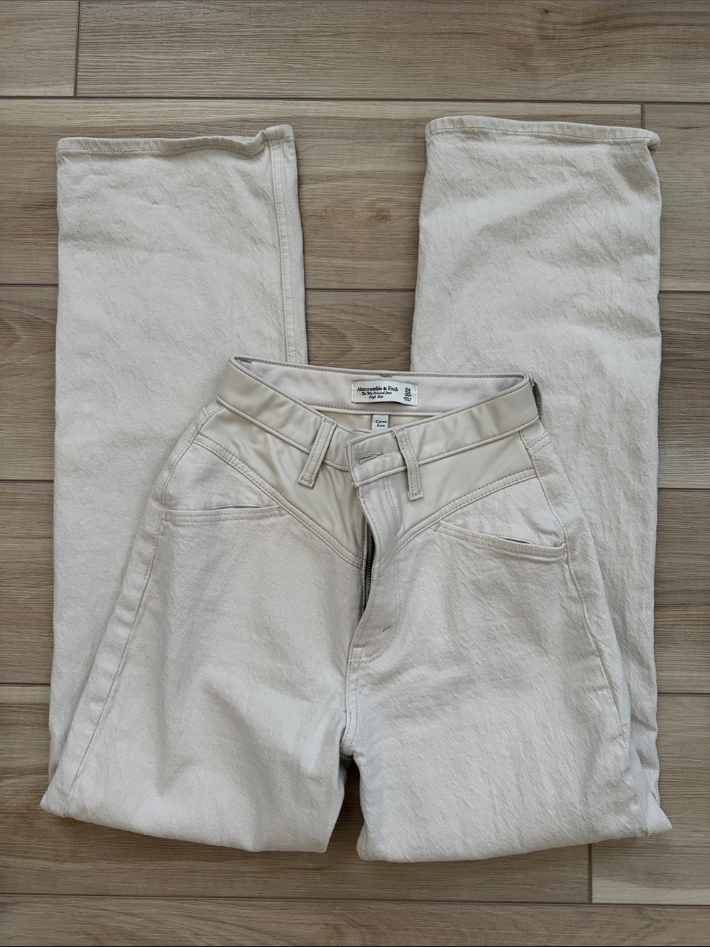 Abercrombie and fitch 90s relaxed high rise Jean